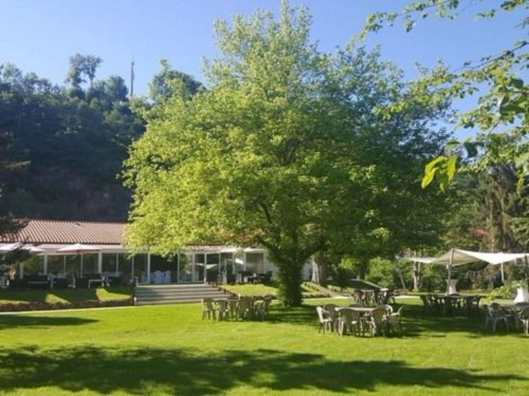 Domaine De La Palle Pontgibaud Luaran gambar